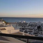 Sea View Apartment *